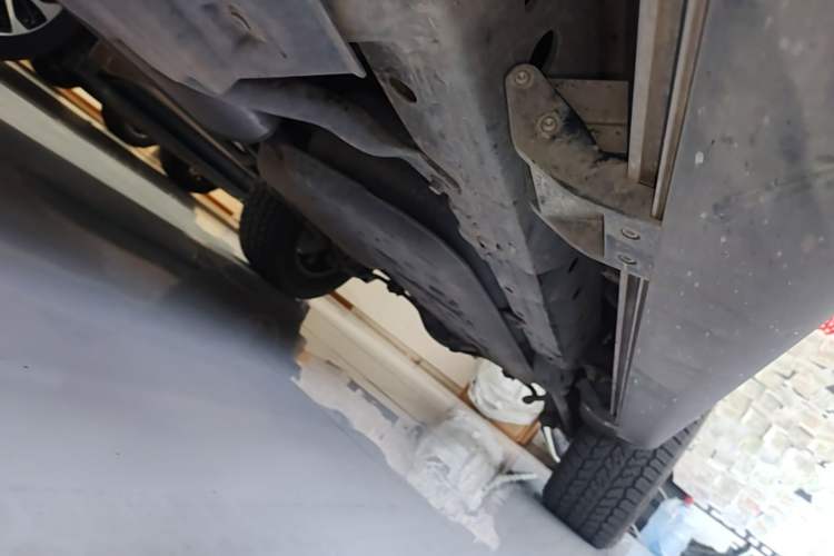 Used Haval H9 2020 2.0T Gasoline 4x4 Luxury 7-Seater Left Side Sill