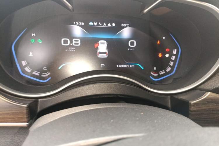 Used Haval H9 2020 2.0T Gasoline 4x4 Luxury 7-Seater Odometer Close Up
