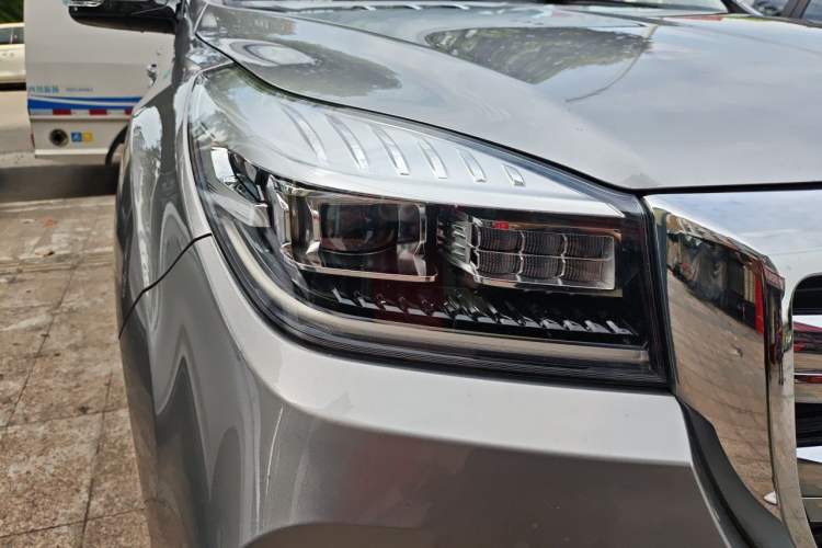 Used Haval H9 2020 2.0T Gasoline 4x4 Elite Version 5 Seats Right Front Headlight