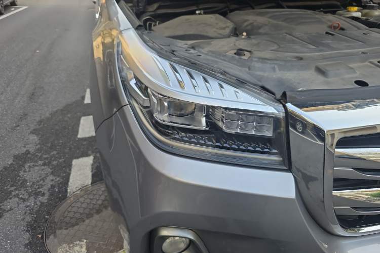 Used Haval H9 2020 2.0T Gasoline 4WD Premium Edition 5 Seats Right Front Headlight