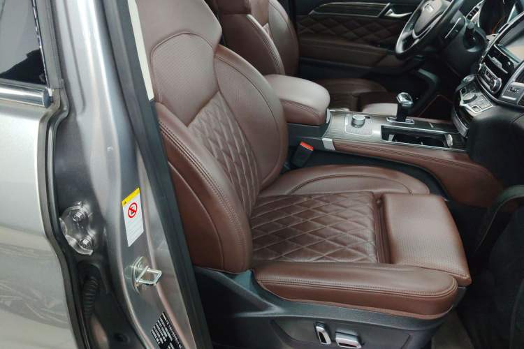 Used Haval H9 2020 2.0T Gasoline 4WD Premium Edition 5 Seats Right Front Seat