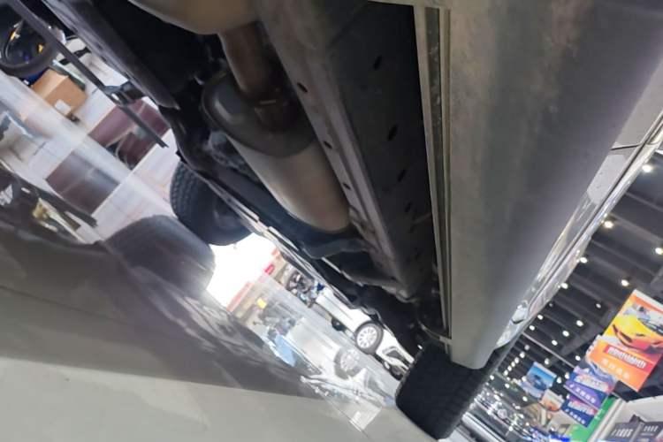 Used Haval H9 2020 2.0T Gasoline 4x4 Luxury 7-Seater Right Side Sill