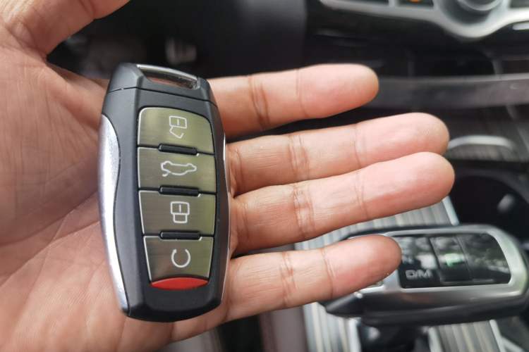 Used Haval H9 2020 2.0T Gasoline 4x4 Prestige 7-Seater Vehicle Key