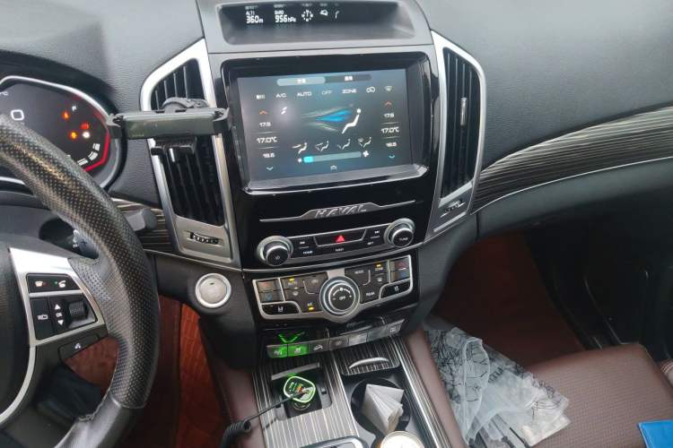 Used Haval H9 2020 2.0T Gasoline 4WD Premium Edition 5 Seats Audio And AC Panel