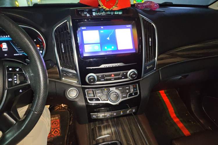 Used Haval H9 2020 2.0T Gasoline 4WD Premium Edition 5 Seats Audio And AC Panel
