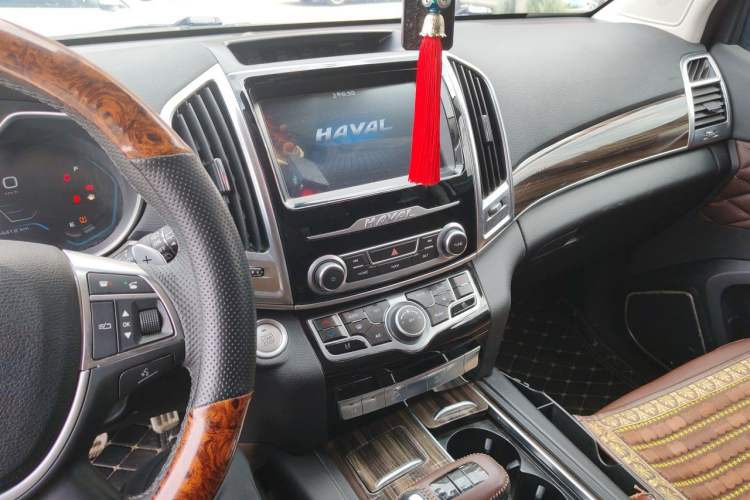 Used Haval H9 2020 2.0T Gasoline 4WD Smart Enjoyment Version 5 Seats Audio And AC Panel
