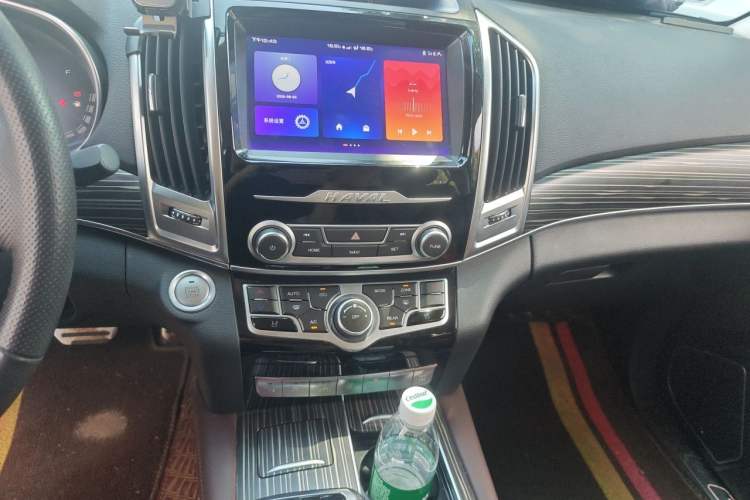 Used Haval H9 2020 2.0T Gasoline 4x4 Luxury 7-Seater Audio And AC Panel