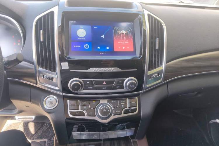 Used Haval H9 2020 2.0T Gasoline 4x4 Luxury 7-Seater Audio And AC Panel