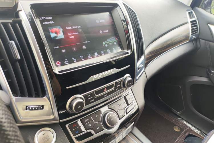 Used Haval H9 2020 2.0T Gasoline 4x4 Elite Version 5 Seats Audio And AC Panel