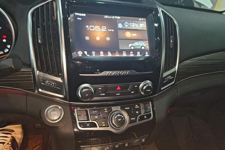 Used Haval H9 2020 2.0T Gasoline 4x4 Luxury 7-Seater Audio And AC Panel