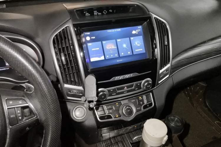Used Haval H9 2020 2.0T Gasoline 4WD Premium Edition 5 Seats Audio And AC Panel