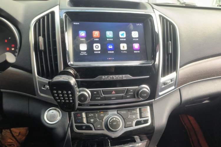 Used Haval H9 2020 2.0T Gasoline 4WD Premium Edition 5 Seats Audio And AC Panel