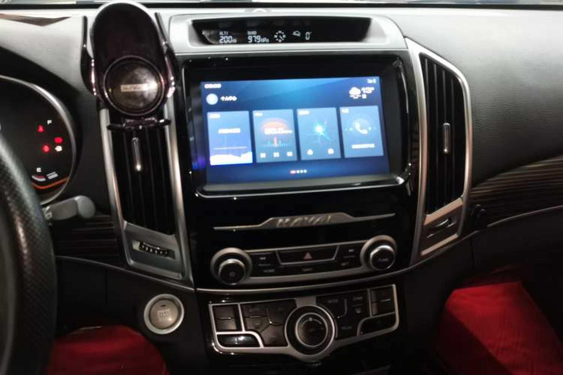 Used Haval H9 2020 2.0T Gasoline 4WD Premium Edition 5 Seats Audio And AC Panel
