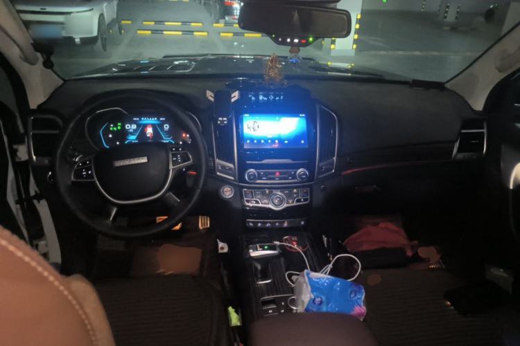 Used Haval H9 2020 2.0T Gasoline 4x4 Luxury 7-Seater Center Console