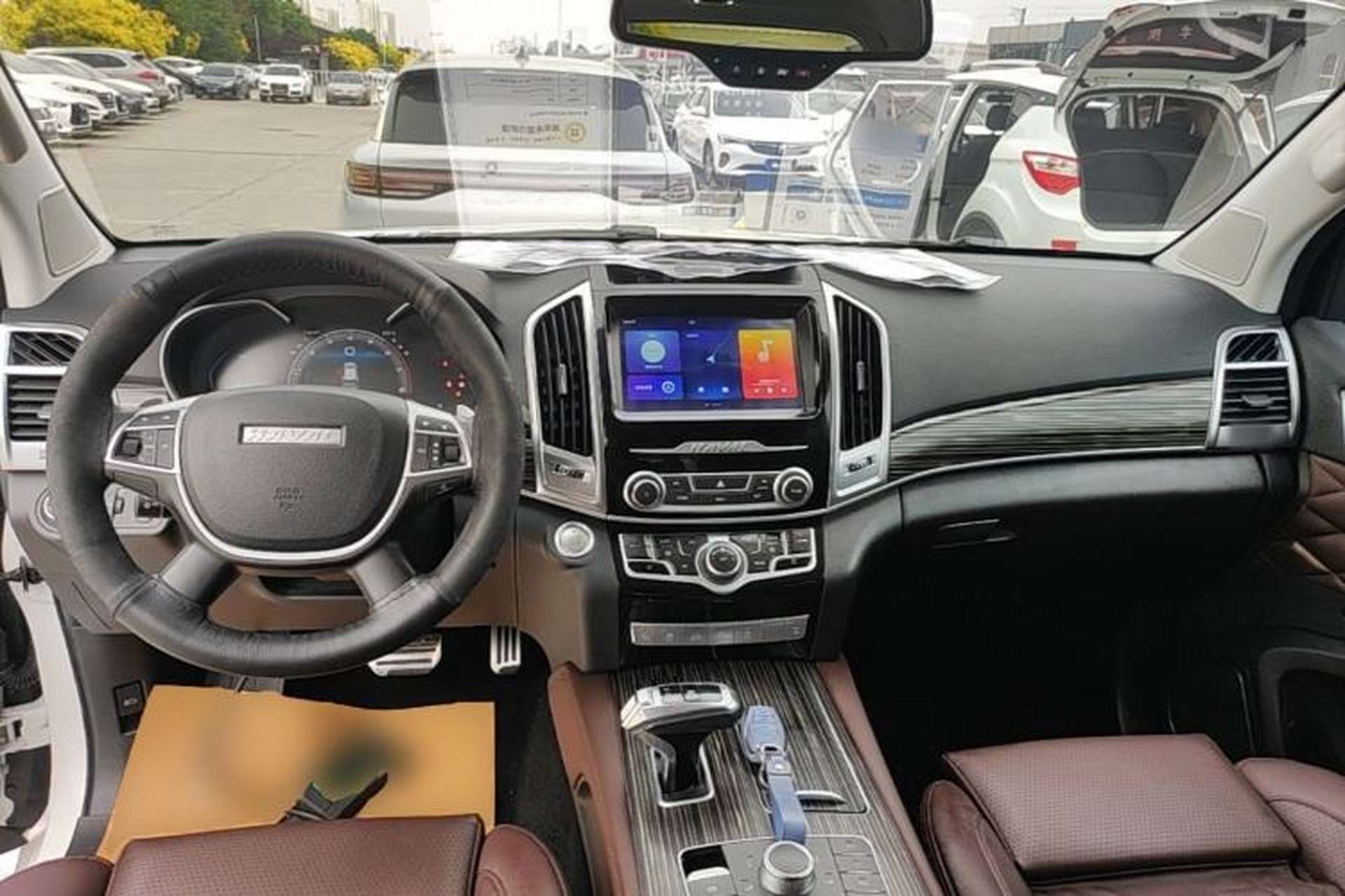 Used Haval H9 2020 2.0T Gasoline 4WD Premium Edition 5 Seats Center Console