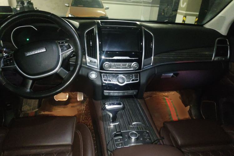 Used Haval H9 2020 2.0T Gasoline 4WD Premium Edition 5 Seats Center Console