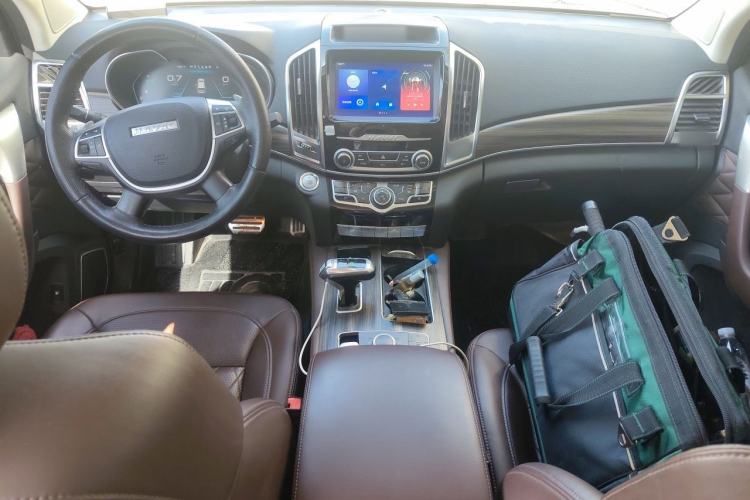 Used Haval H9 2020 2.0T Gasoline 4x4 Luxury 7-Seater Center Console