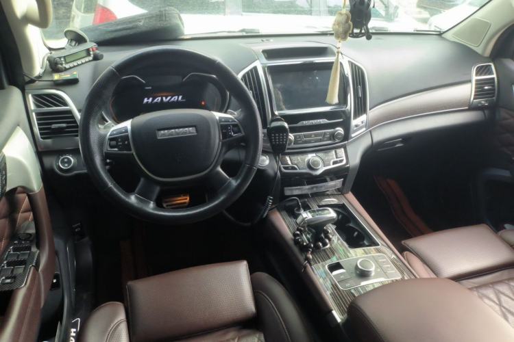 Used Haval H9 2020 2.0T Gasoline 4WD Premium Edition 5 Seats Center Console
