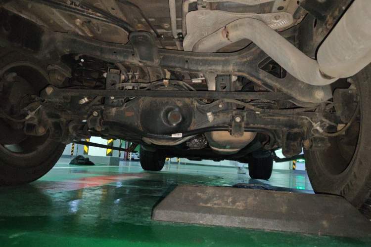 Used Haval H9 2020 2.0T Gasoline 4WD Premium Edition 5 Seats Chassis Rear