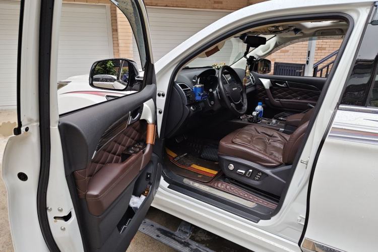 Used Haval H9 2020 2.0T Gasoline 4x4 Luxury 7-Seater Driver Seat