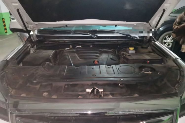 Used Haval H9 2020 2.0T Gasoline 4WD Premium Edition 5 Seats Engine Bay