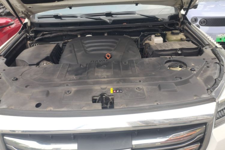 Used Haval H9 2020 2.0T Gasoline 4x4 Luxury 7-Seater Engine Bay