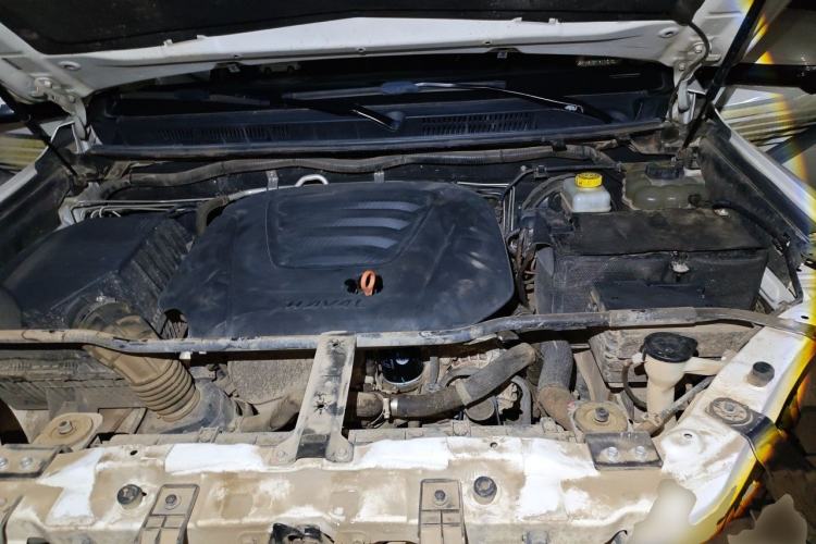 Used Haval H9 2020 2.0T Gasoline 4x4 Luxury 7-Seater Engine Bay
