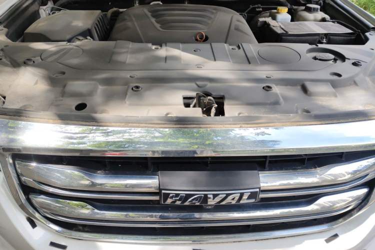 Used Haval H9 2020 2.0T Gasoline 4x4 Luxury 7-Seater Engine Bay