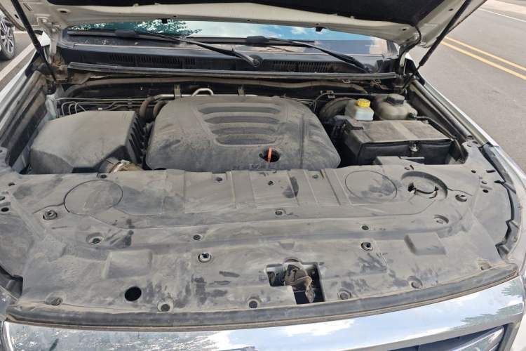 Used Haval H9 2020 2.0T Gasoline 4x4 Luxury 7-Seater Engine Bay