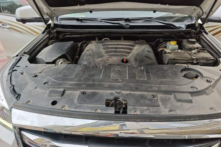 Used Haval H9 2020 2.0T Gasoline 4WD Premium Edition 5 Seats Engine Bay
