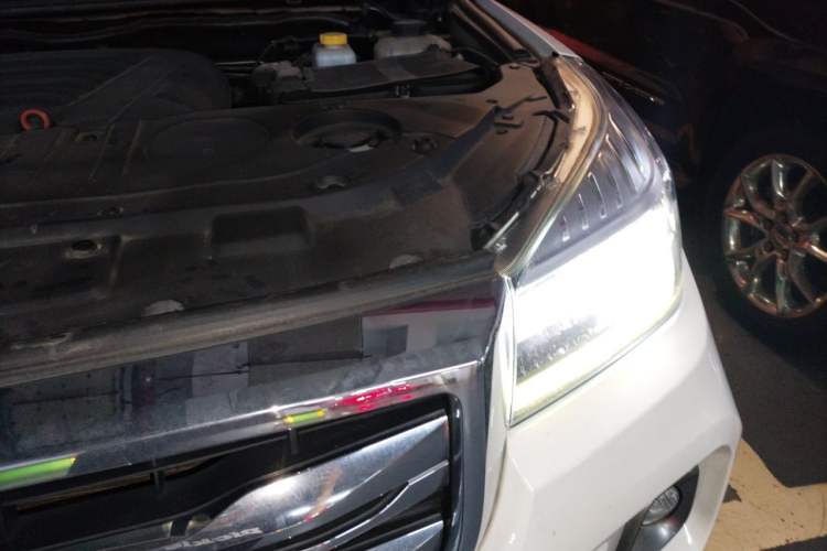 Used Haval H9 2020 2.0T Gasoline 4x4 Prestige 7-Seater Engine Bay Left