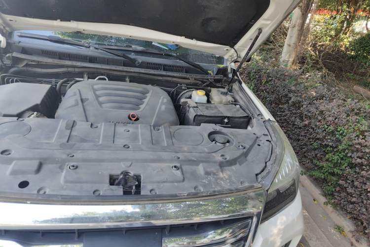 Used Haval H9 2020 2.0T Gasoline 4x4 Luxury 7-Seater Engine Bay Left