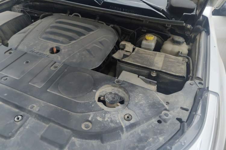 Used Haval H9 2020 2.0T Gasoline 4x4 Luxury 7-Seater Engine Bay Left