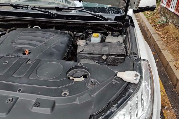 Used Haval H9 2020 2.0T Gasoline 4x4 Luxury 7-Seater Engine Bay Left