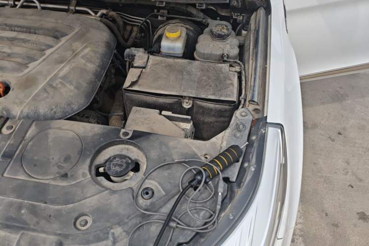 Used Haval H9 2020 2.0T Gasoline 4x4 Luxury 7-Seater Engine Bay Left