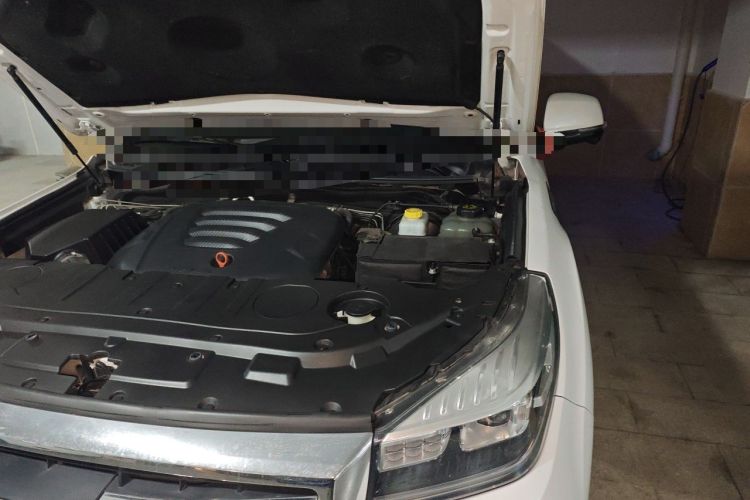Used Haval H9 2020 2.0T Gasoline 4x4 Luxury 7-Seater Engine Bay Left