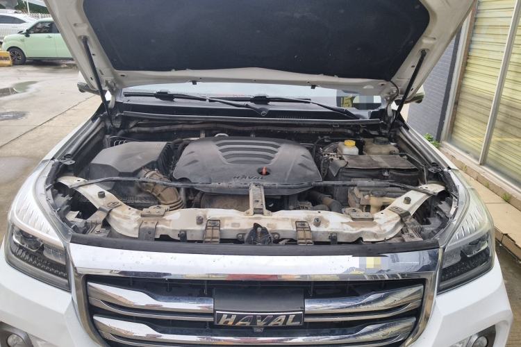 Used Haval H9 2020 2.0T Gasoline 4WD Premium Edition 5 Seats Engine Bay