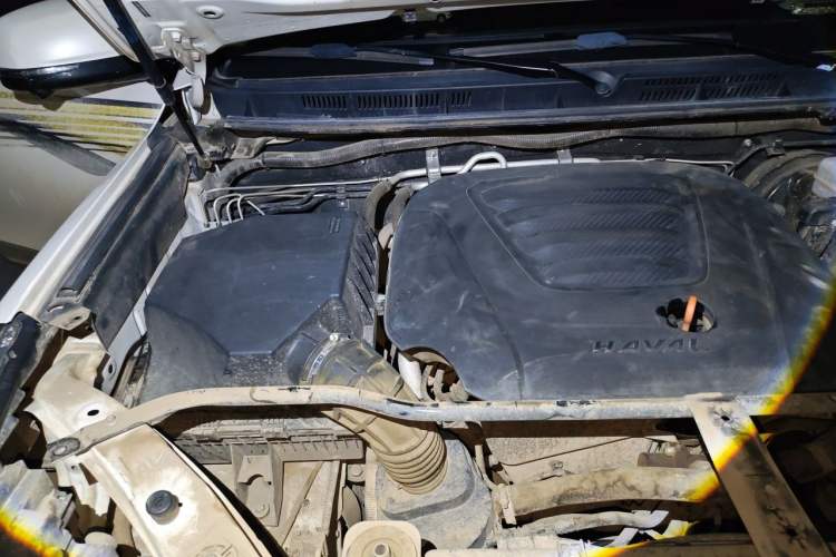 Used Haval H9 2020 2.0T Gasoline 4x4 Luxury 7-Seater Engine Bay Right