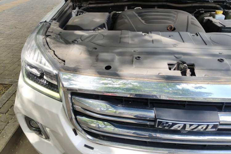 Used Haval H9 2020 2.0T Gasoline 4x4 Luxury 7-Seater Engine Bay Right