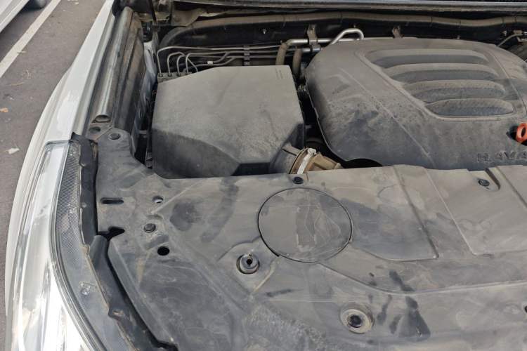 Used Haval H9 2020 2.0T Gasoline 4x4 Luxury 7-Seater Engine Bay Right
