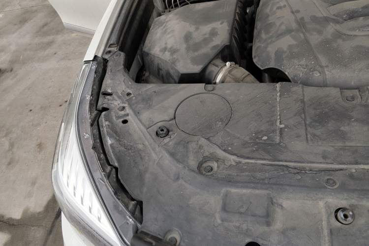 Used Haval H9 2020 2.0T Gasoline 4x4 Luxury 7-Seater Engine Bay Right
