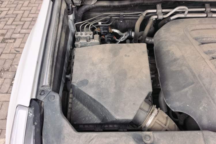 Used Haval H9 2020 2.0T Gasoline 4WD Premium Edition 5 Seats Engine Bay Right