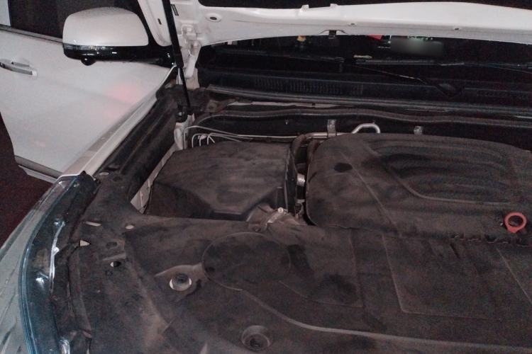 Used Haval H9 2020 2.0T Gasoline 4x4 Luxury 7-Seater Engine Bay Right