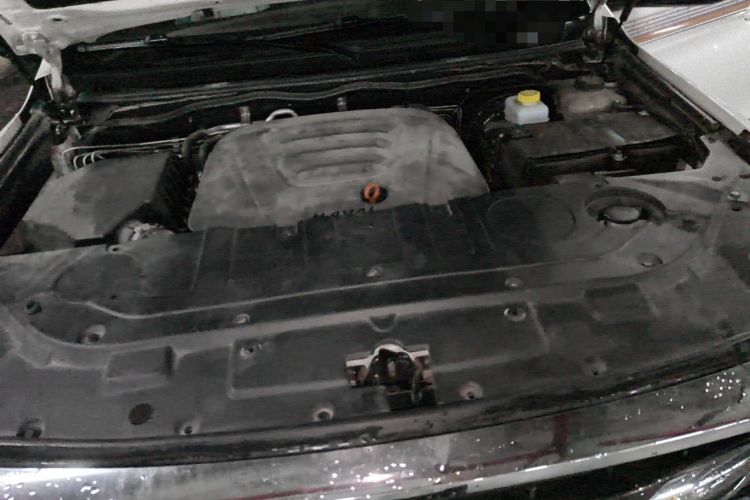 Used Haval H9 2020 2.0T Gasoline 4x4 Elite Version 5 Seats Engine Bay