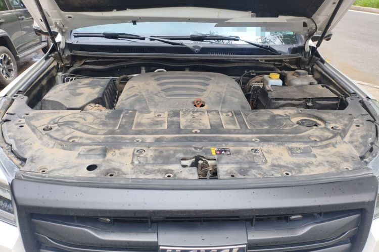 Used Haval H9 2020 2.0T Gasoline 4WD Premium Edition 5 Seats Engine Bay
