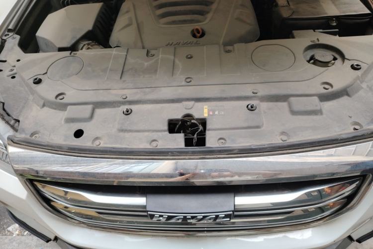 Used Haval H9 2020 2.0T Gasoline 4x4 Luxury 7-Seater Engine Bay