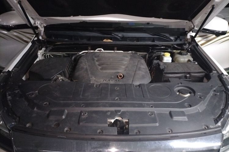 Used Haval H9 2020 2.0T Gasoline 4WD Premium Edition 5 Seats Engine Bay