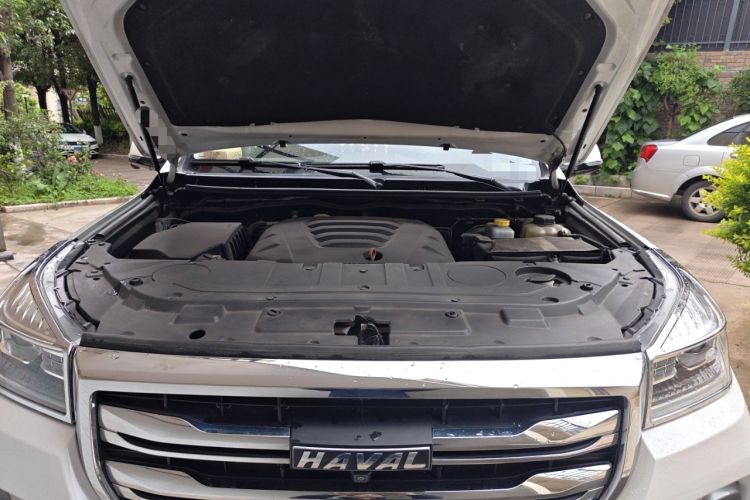 Used Haval H9 2020 2.0T Gasoline 4x4 Luxury 7-Seater Engine Bay