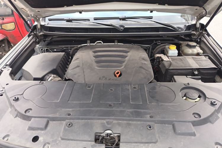 Used Haval H9 2020 2.0T Gasoline 4WD Premium Edition 5 Seats Engine Bay