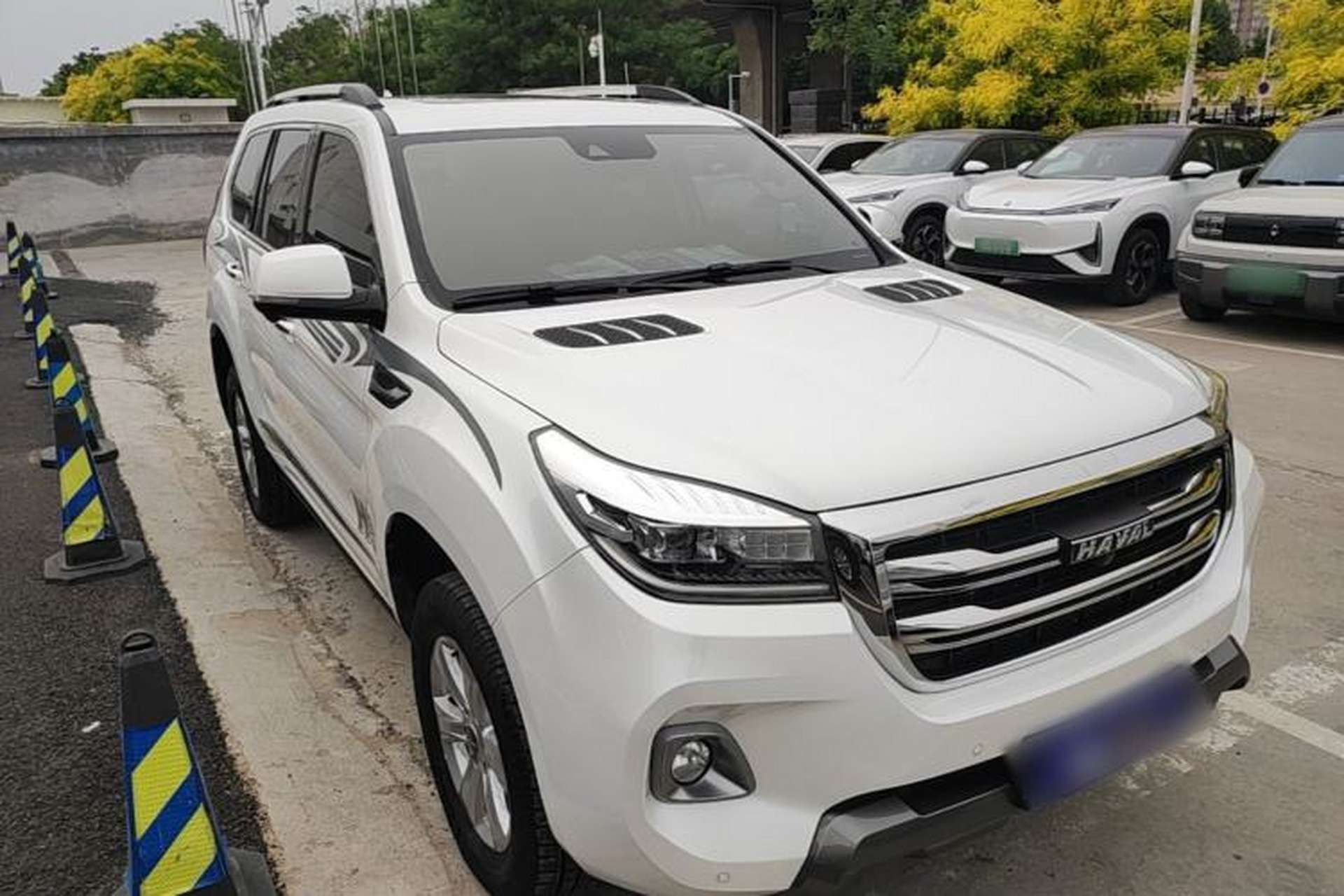 Used Haval H9 2020 2.0T Gasoline 4WD Premium Edition 5 Seats Front Right 45 Deg